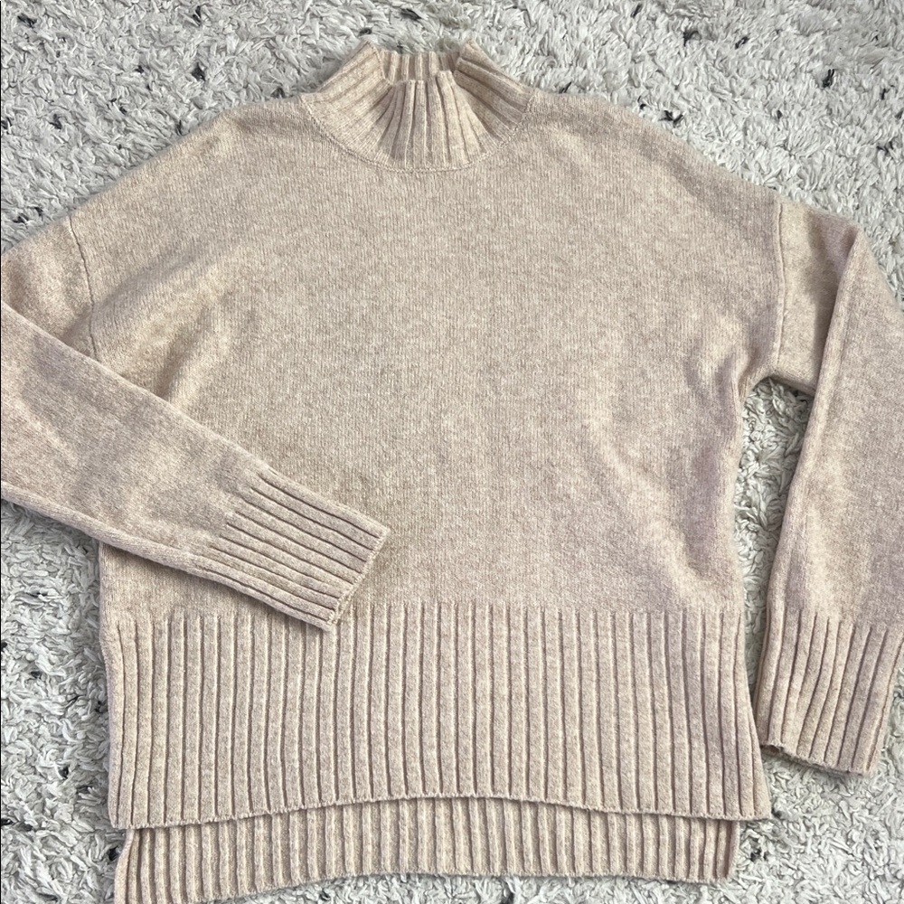 Rachel Zoe Cream Turtleneck Sweater (Large)